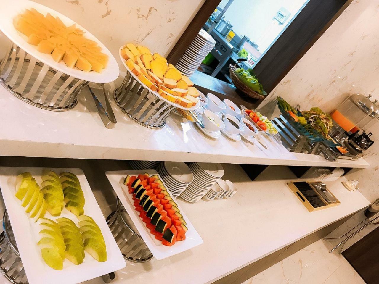 Lava Hotel Nha Trang Bagian luar foto