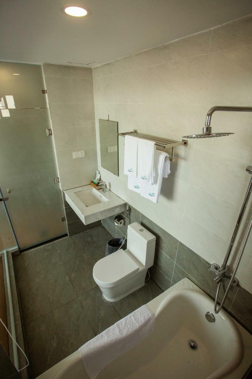 Lava Hotel Nha Trang Bagian luar foto